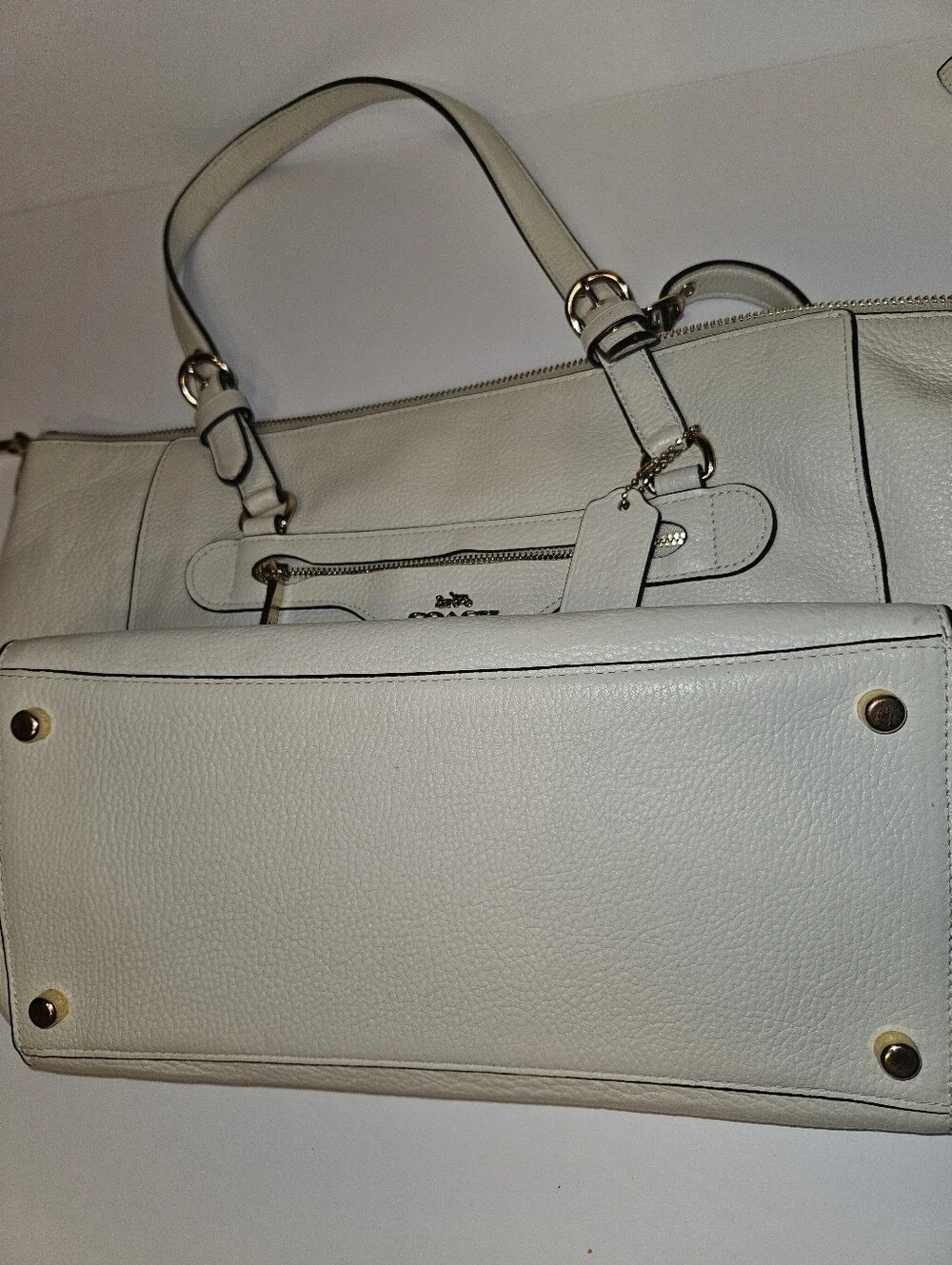 Coach White Leather Shoulder Bag